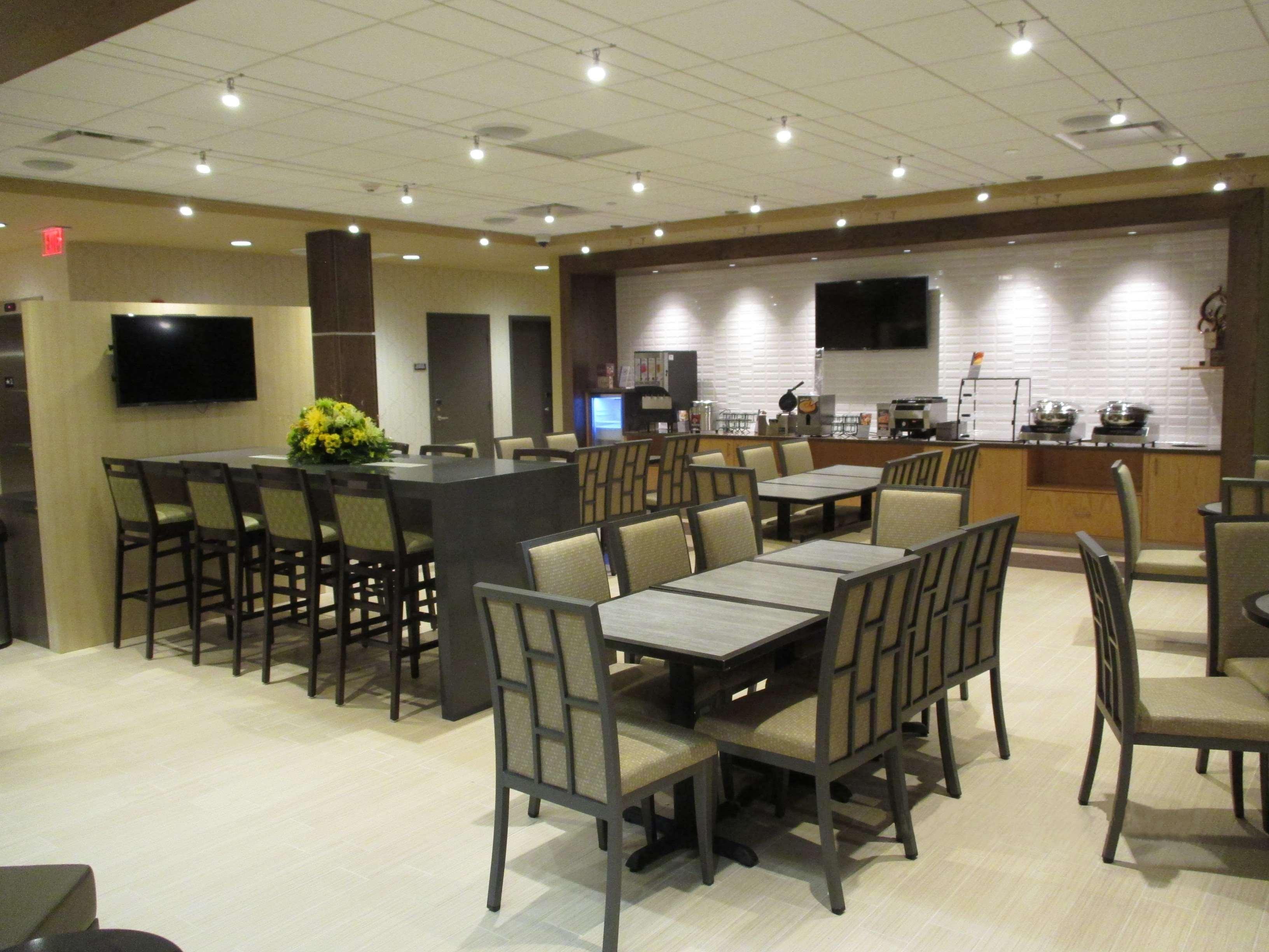Best Western Plus Franciscan Square Inn & Suites Steubenville Eksteriør bilde
