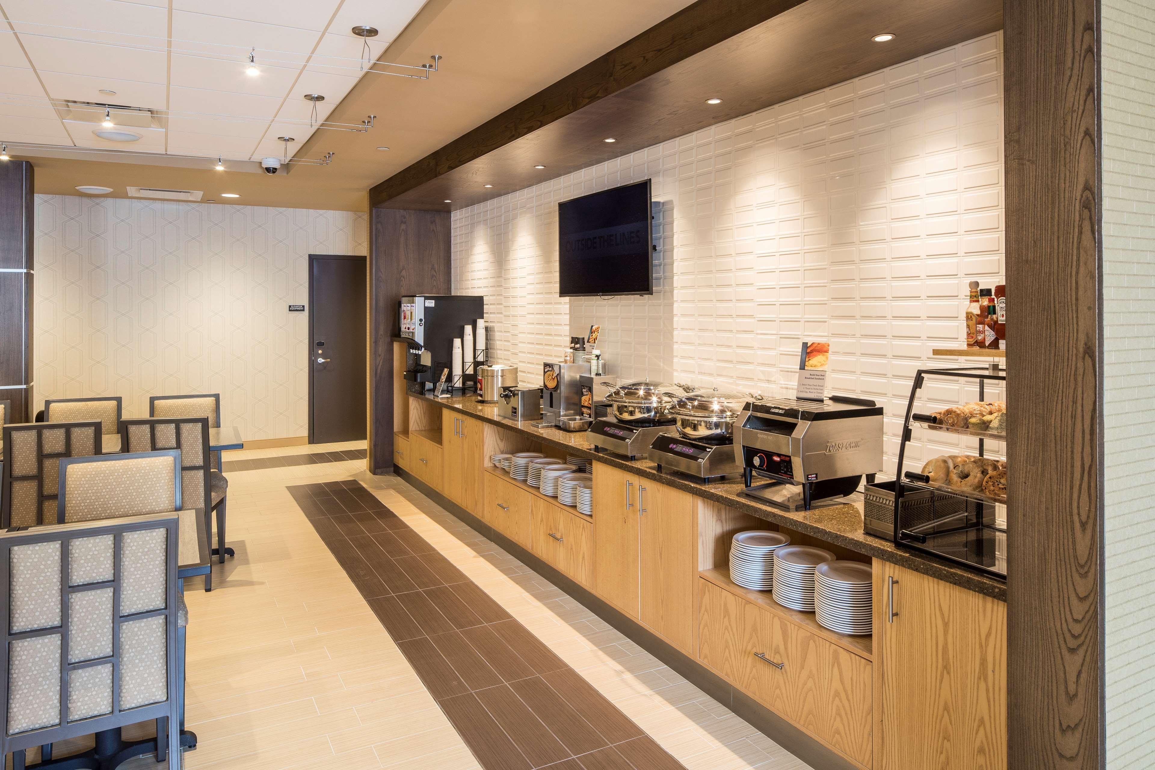 Best Western Plus Franciscan Square Inn & Suites Steubenville Eksteriør bilde