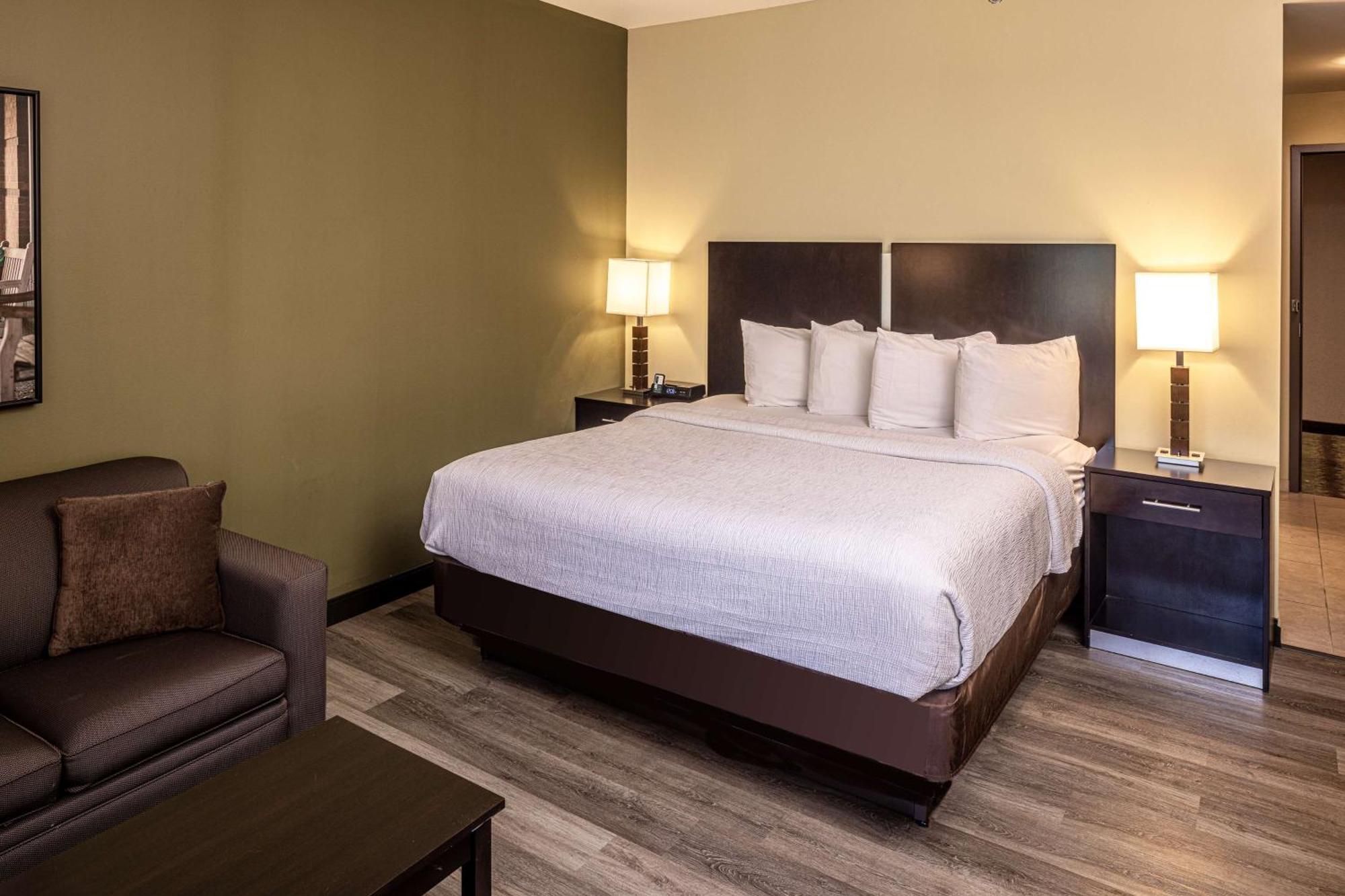 Best Western Plus Franciscan Square Inn & Suites Steubenville Eksteriør bilde
