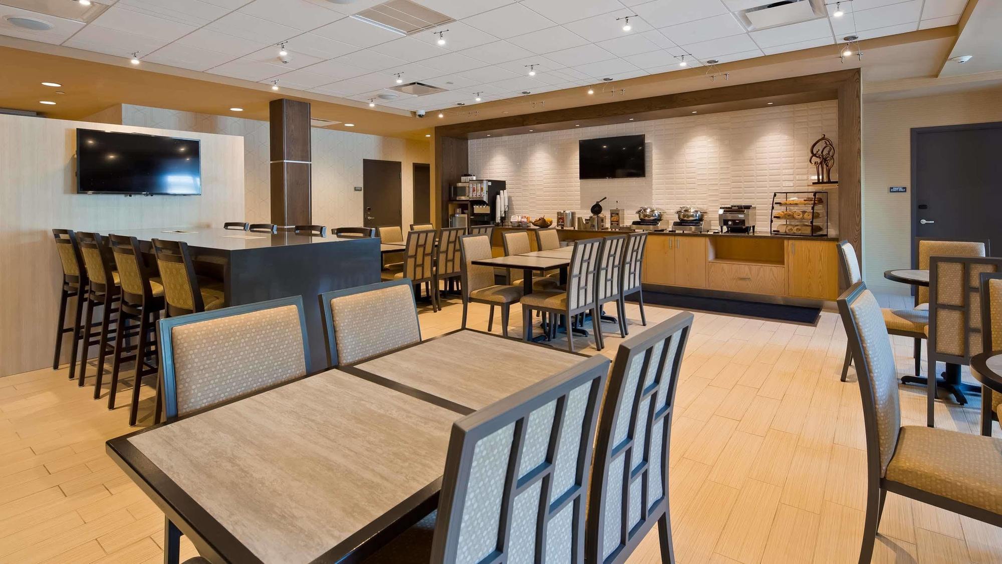 Best Western Plus Franciscan Square Inn & Suites Steubenville Eksteriør bilde