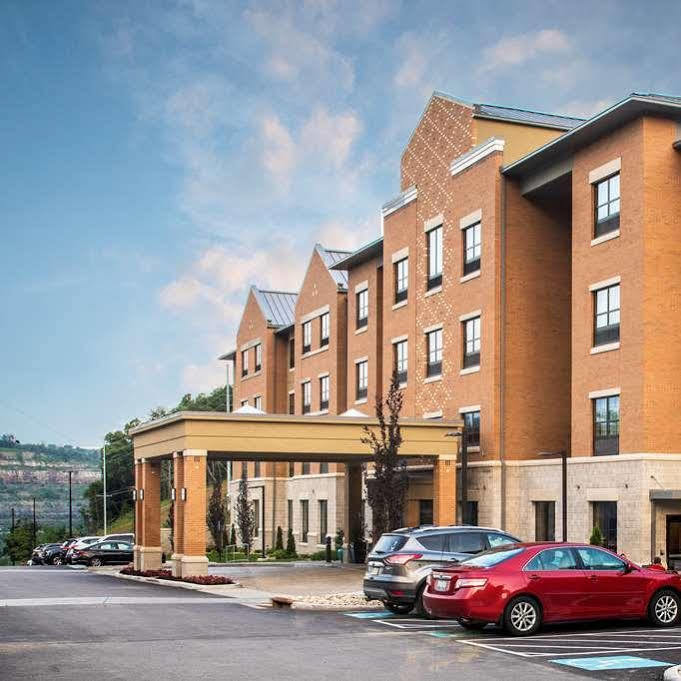 Best Western Plus Franciscan Square Inn & Suites Steubenville Eksteriør bilde
